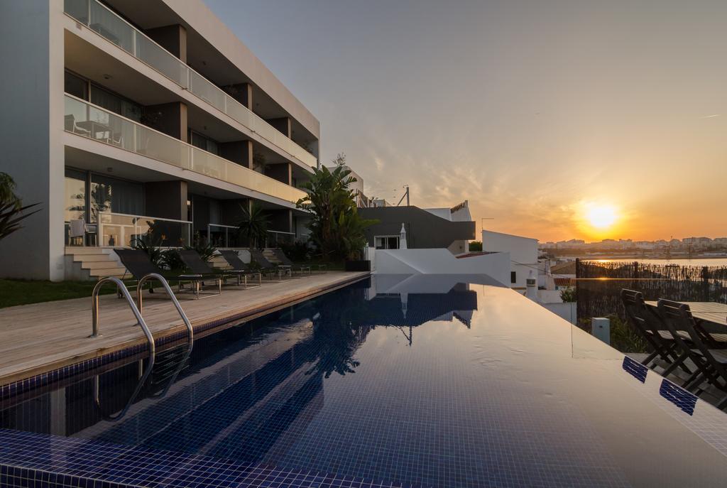 One2Seven Aparthotel Ferragudo  Rum bild