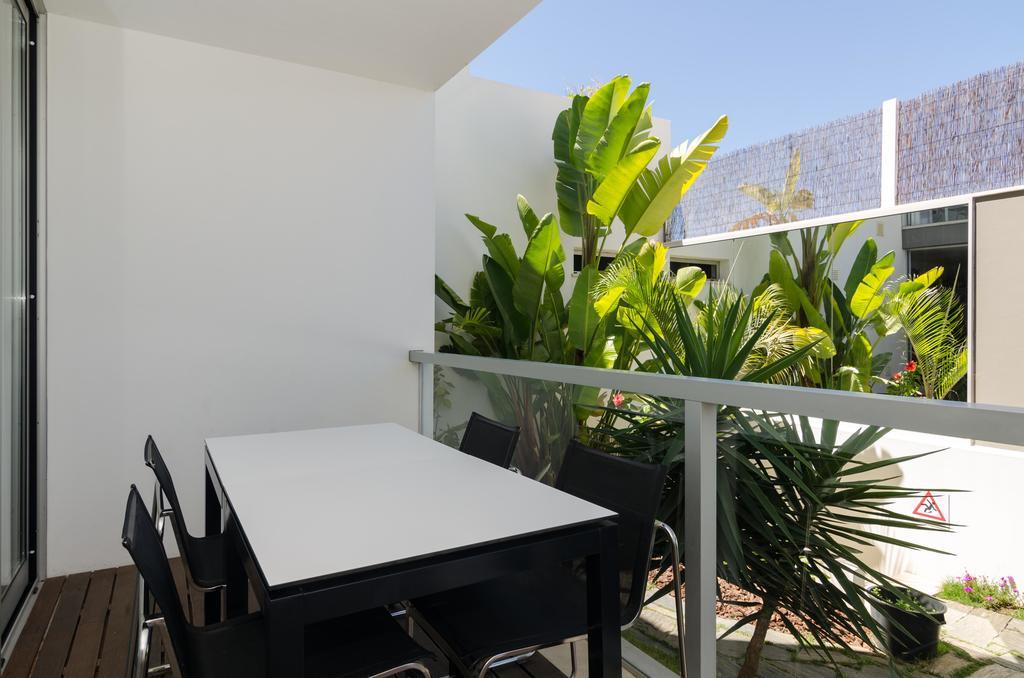 One2Seven Aparthotel Ferragudo  Rum bild